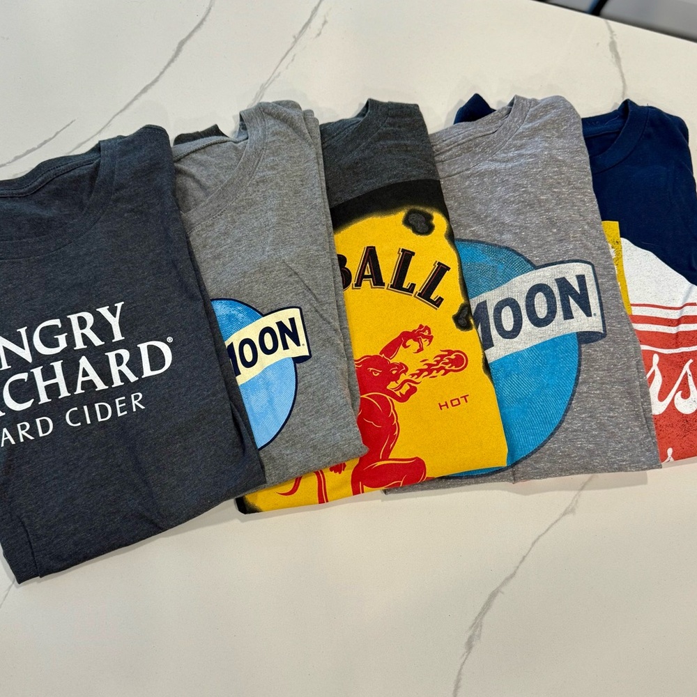 Gray Graphic Short Sleeve Tee